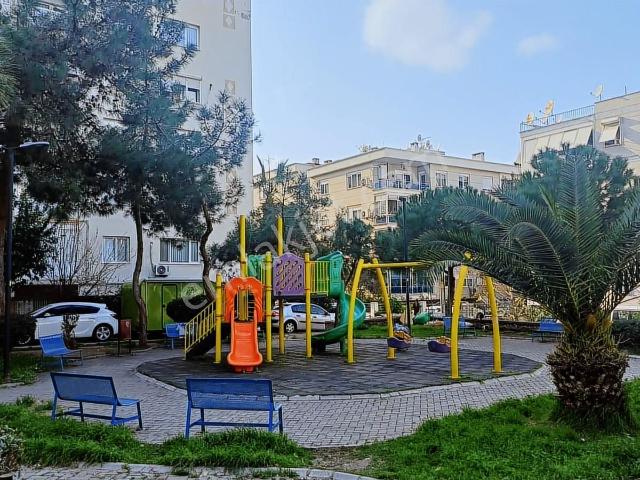 Karabağlar, İzmir içerisinde kiralık mülk