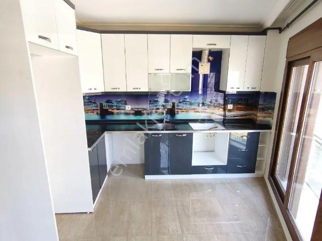 Reis Mahallesi, Karabağlar içerisinde kiralık mülk