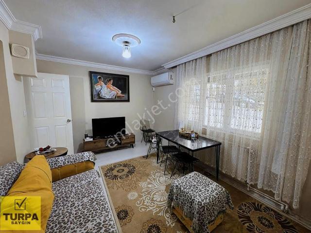 Karabağlar, İzmir içerisinde satılık mülk