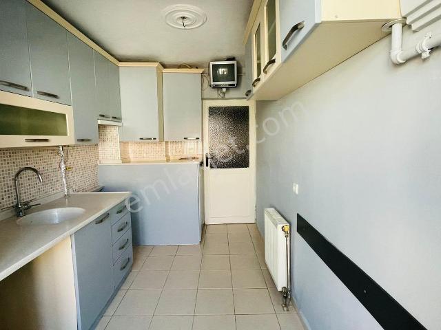 Karabağlar, İzmir içerisinde kiralık mülk