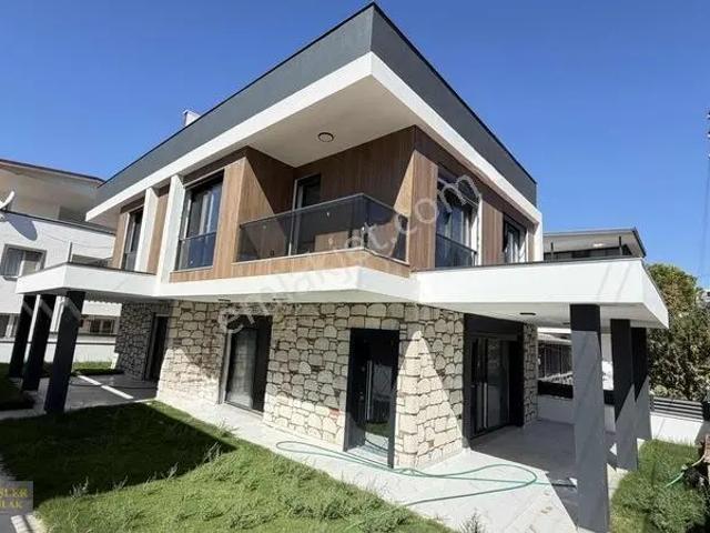 Seferihisar, İzmir içerisinde satılık Villa