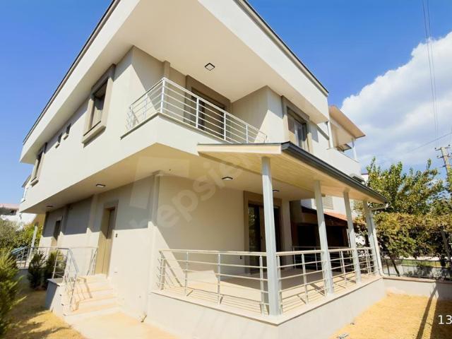Payamlı Mahallesi, Seferihisar içerisinde satılık Villa