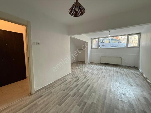 Üsküdar, İstanbul içerisinde kiralık mülk