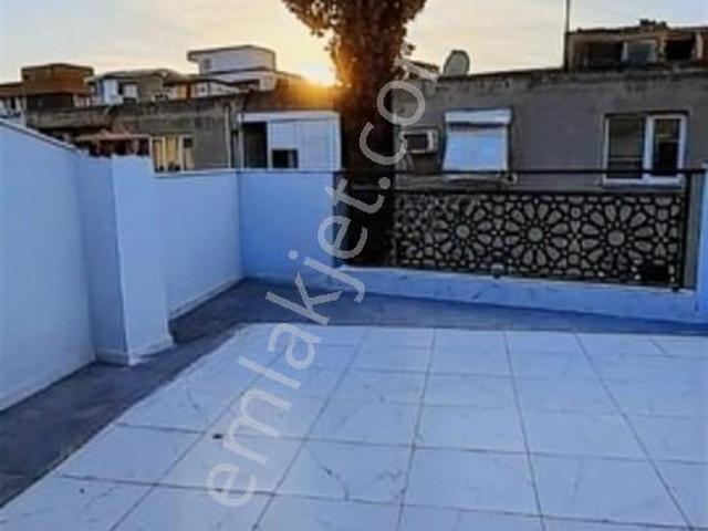 Bornova, İzmir içerisinde satılık mülk