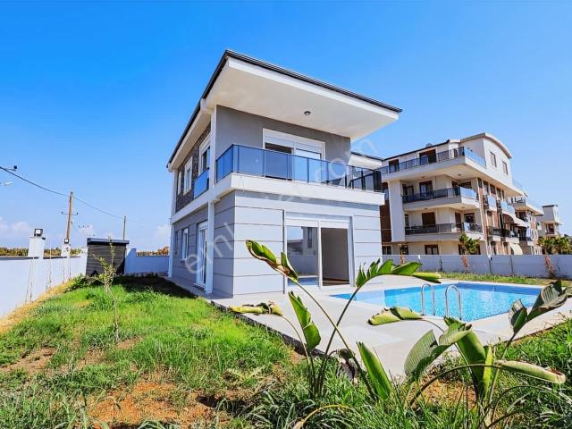 Döşemealti, Antalya içerisinde satılık Villa