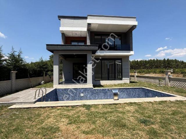 Döşemealti, Antalya içerisinde satılık Villa