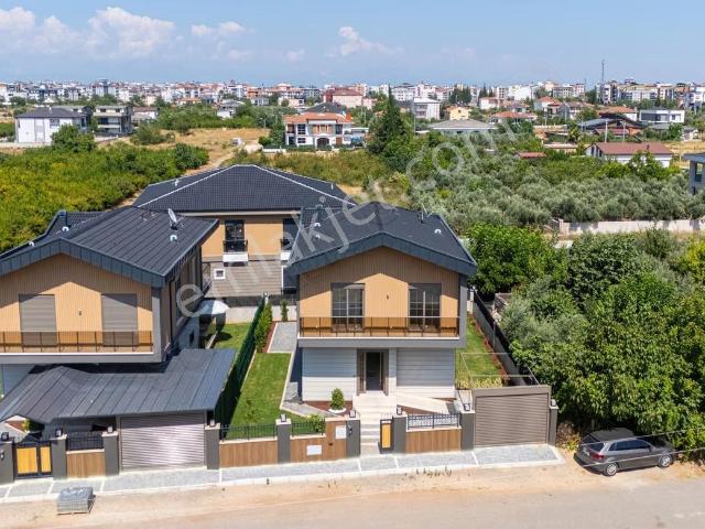 Yeniköy, Döşemealtı içerisinde satılık Villa