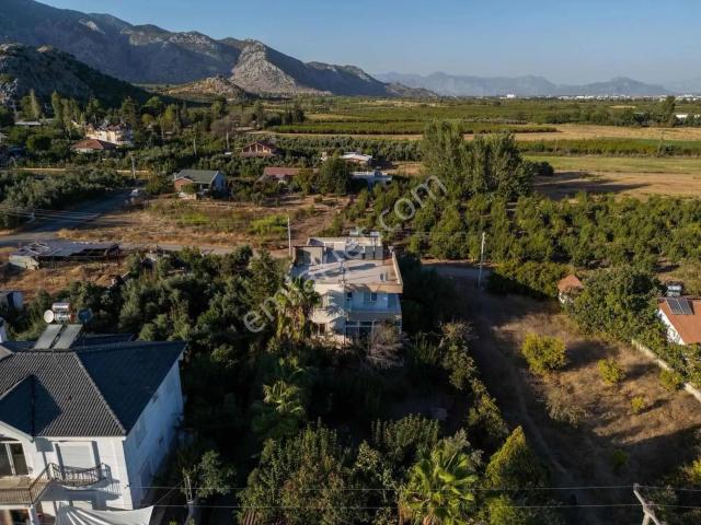 Ayanlar, Döşemealtı içerisinde satılık Villa