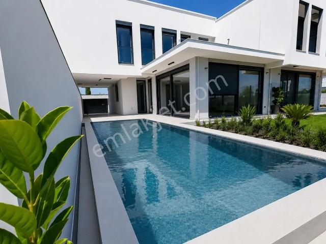 Döşemealti, Antalya içerisinde satılık Villa