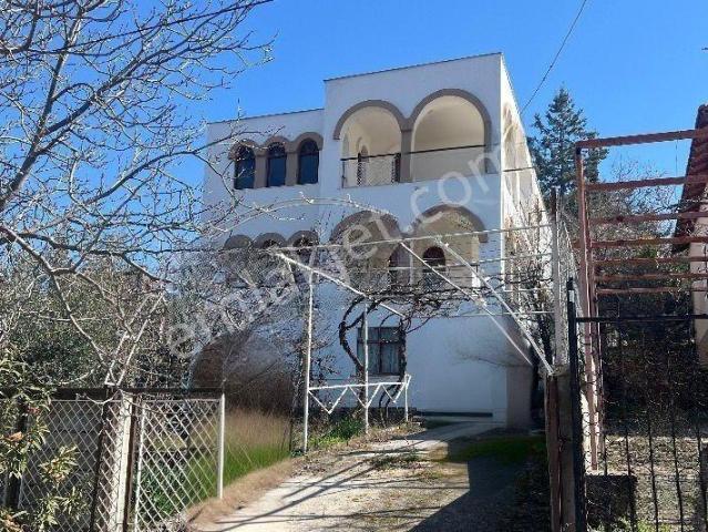 Dağbeli, Döşemealtı içerisinde satılık Bina