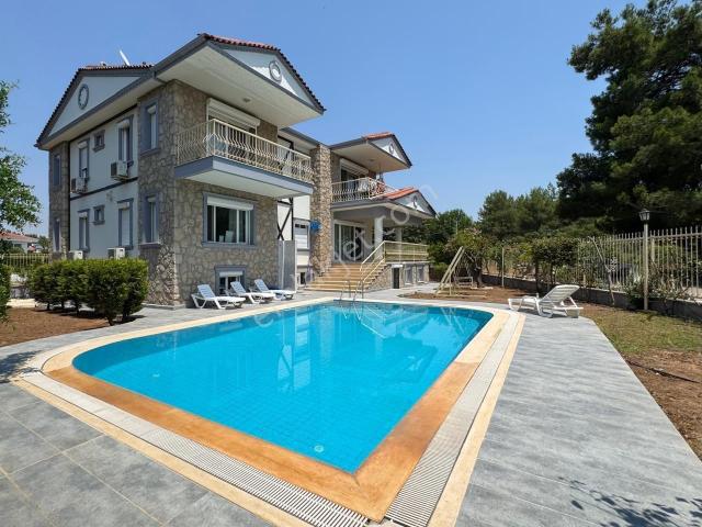Döşemealti, Antalya içerisinde satılık Villa