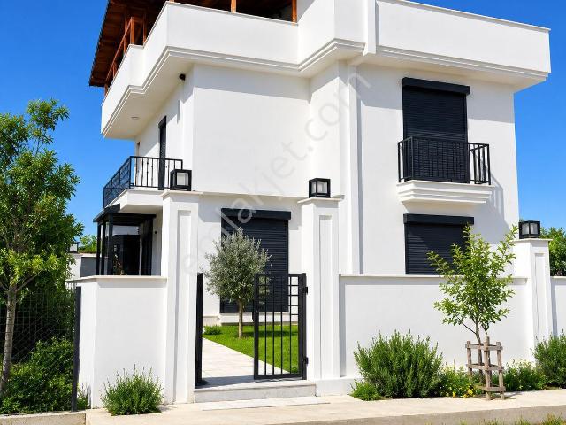 Döşemealti, Antalya içerisinde satılık Villa