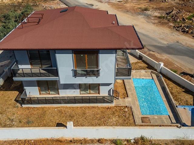 Döşemealti, Antalya içerisinde satılık Villa