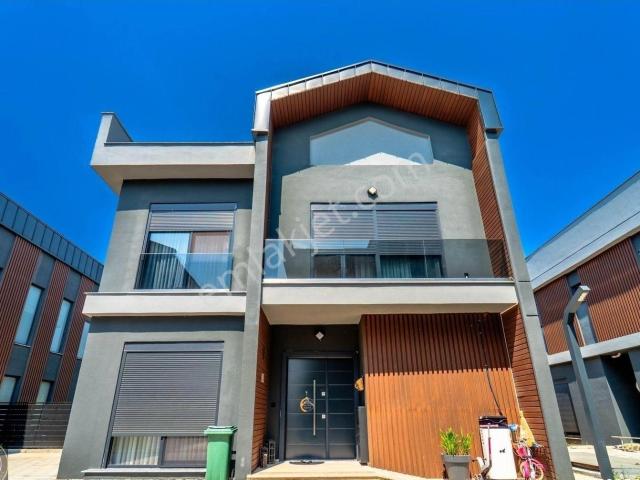 Döşemealti, Antalya içerisinde satılık Villa