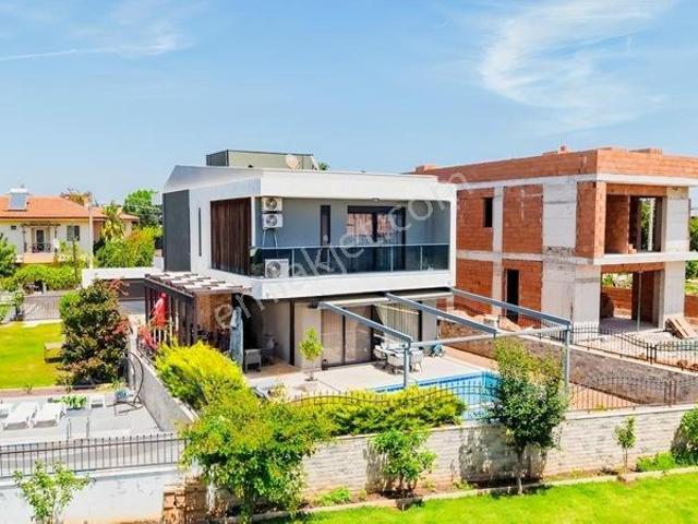 Tomalar, Döşemealtı içerisinde satılık Villa