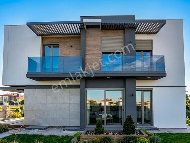 Döşemealti, Antalya içerisinde satılık Villa