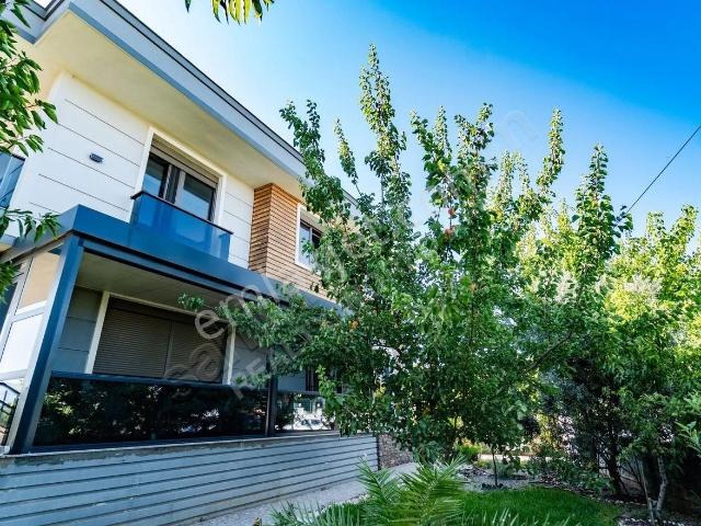Döşemealti, Antalya içerisinde satılık Villa