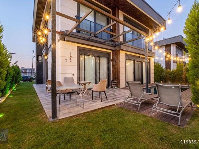 Döşemealti, Antalya içerisinde satılık Villa