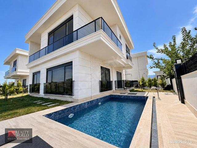 Döşemealti, Antalya içerisinde satılık Villa