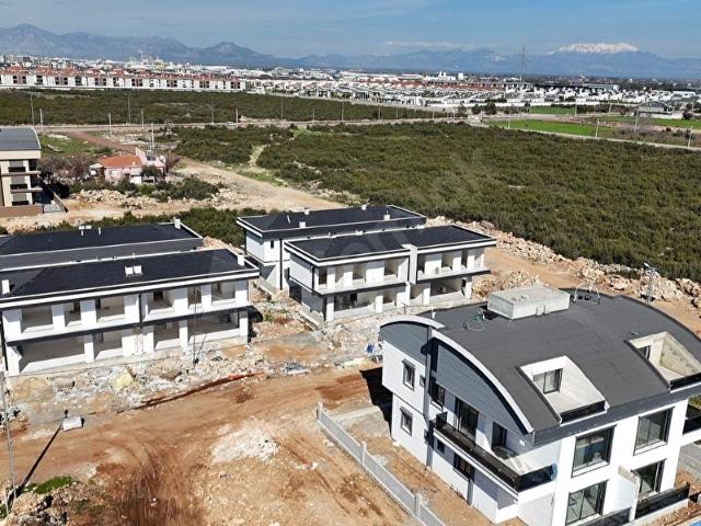 Döşemealti, Antalya içerisinde satılık Villa
