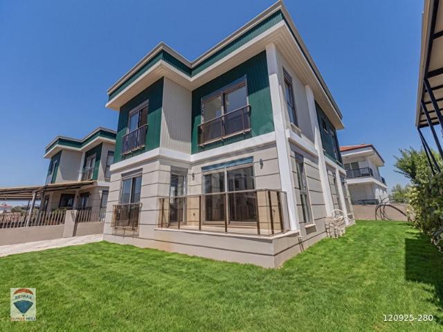 Döşemealti, Antalya içerisinde satılık Villa