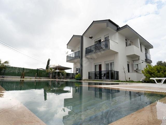 Döşemealti, Antalya içerisinde satılık Villa