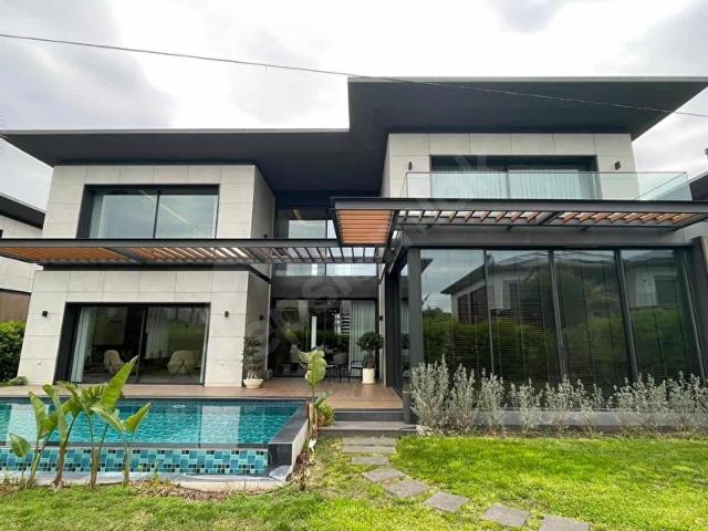Döşemealtı, Döşemealti içerisinde satılık Villa