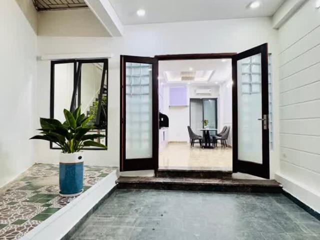 Nhà bán tại Hoàn Kiếm, Hà Nội