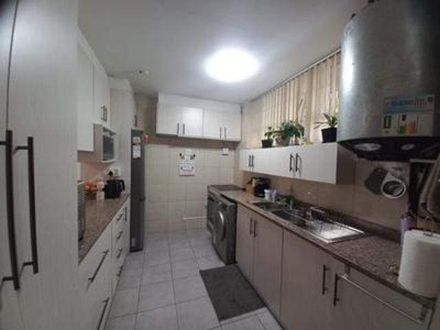Apartment for sale in Queensburgh, Kwazulu-natal