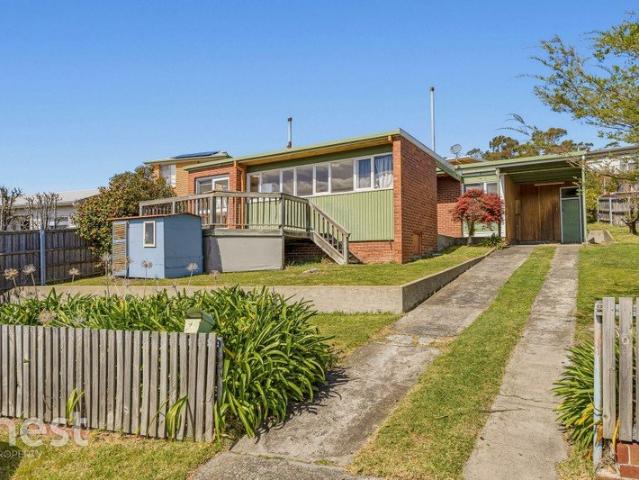 House for sale in Victoria Mews, Hobart