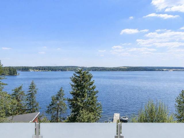 Villa till salu i Bro, Stockholm