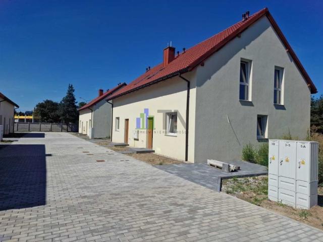 Dom na sprzedaż w Jelcz-laskowice, Dolnośląskie
