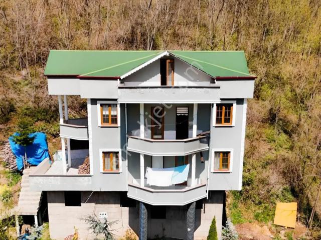 Trabzon içerisinde satılık Villa