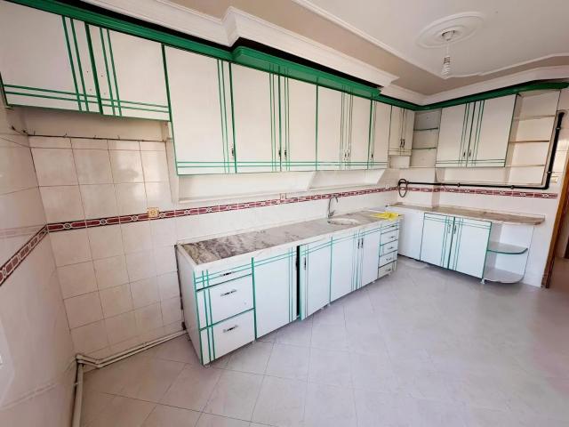 Atatürk Mahallesi, Buca içerisinde kiralık mülk