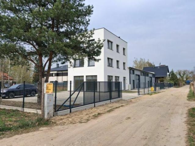 Biuro do wynajęcia w Łomianki, Mazowieckie