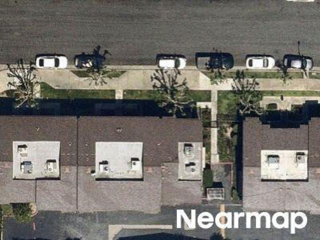 Condo for sale in University Hills, Los Angeles