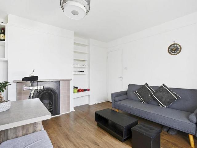 Apartment for rent in Belsize Park, Greater London
