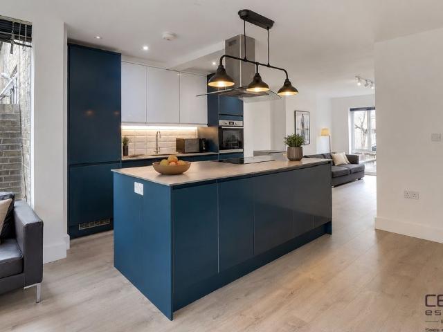 House for rent in Belsize Park, Greater London