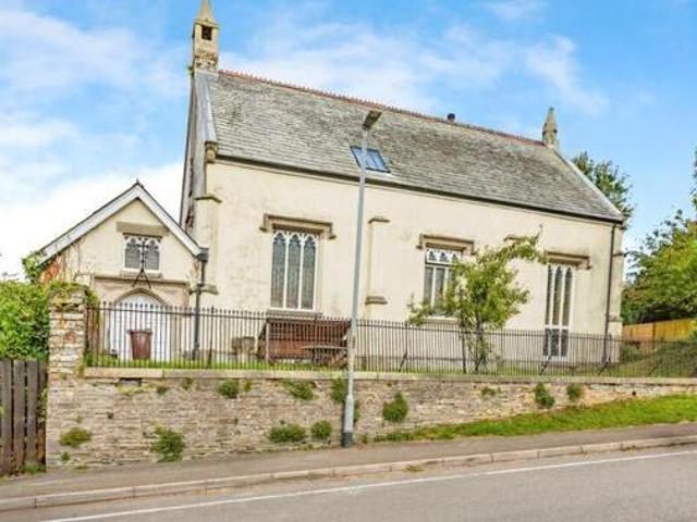 House for sale in Lamellion, Cornwall