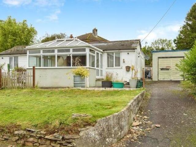 House for sale in Lamellion, Cornwall