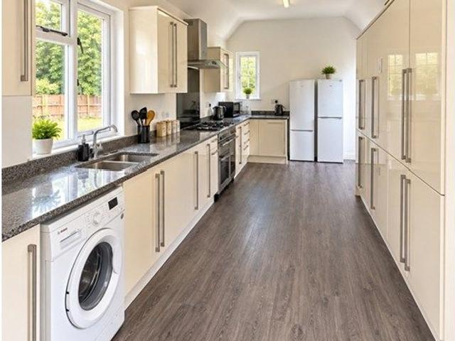 Room for rent in Sharpness, Stroud