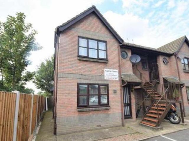House for sale in Tilbury, Essex