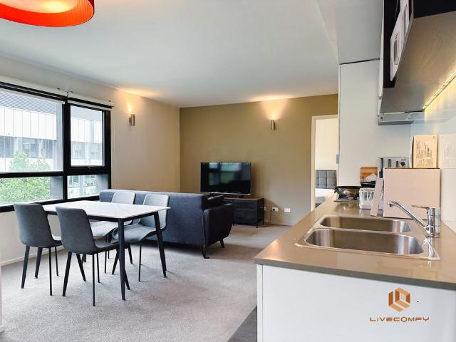 Room for rent in Victoria Harbour, Melbourne