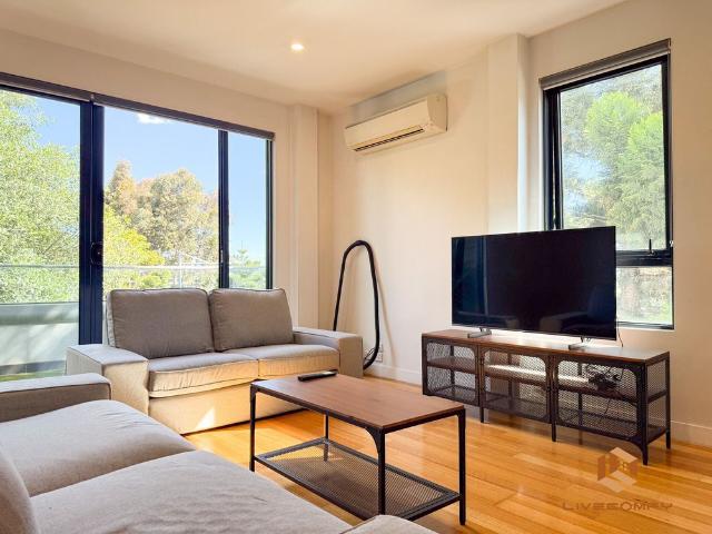 Room for rent in Camerons Creek, Victoria