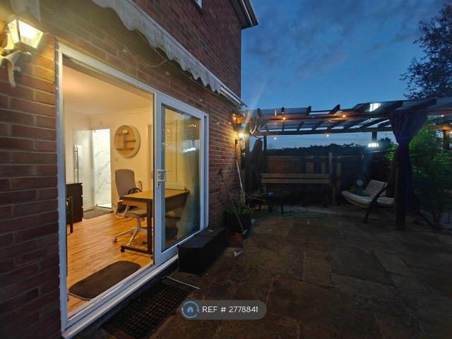 Room for rent in Kingsdown, Swindon