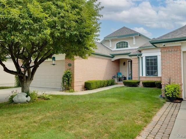 Condo for sale in Port Huron