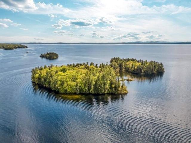 House for sale in Casco