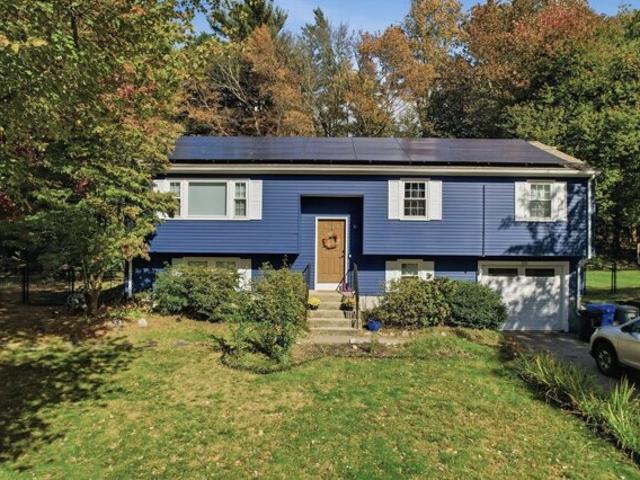 House for sale in Gooch Corners, Holliston