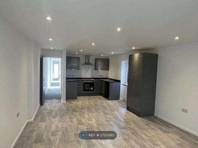 House for rent in River, Ash