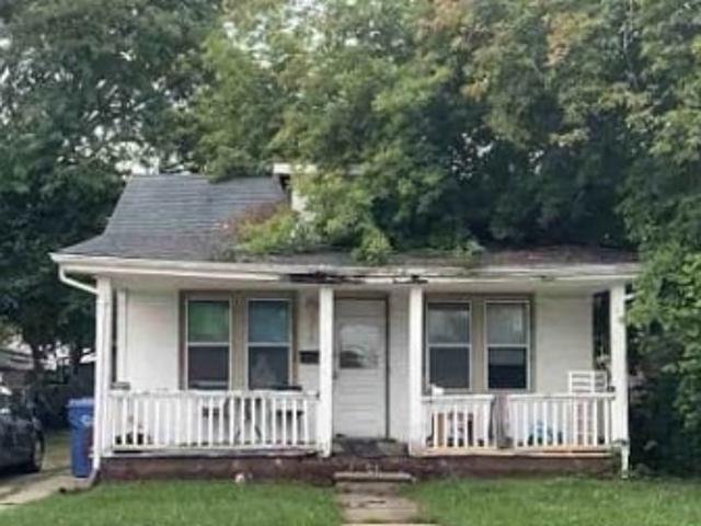 House for sale in Van Dyke, Warren